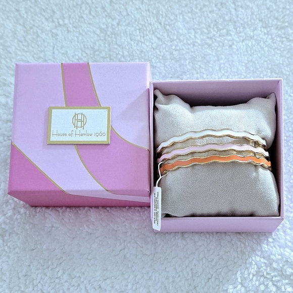 House🏠 of Harlow 1960 Set of Three3️⃣, Thin, Wavy🌊, Enamel, Bangle Bracelets - Picture 9 of 15